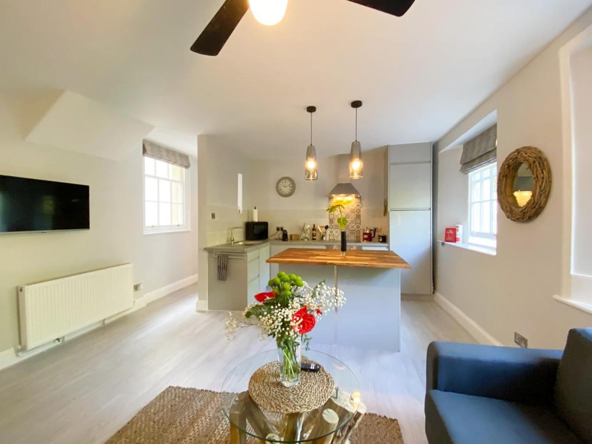 Meadfoot Bay Apartment At Hesketh Crescent Torquay Exteriér fotografie